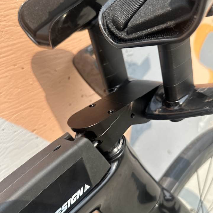 Element Winow Custom Triathlogn bike integrated headset