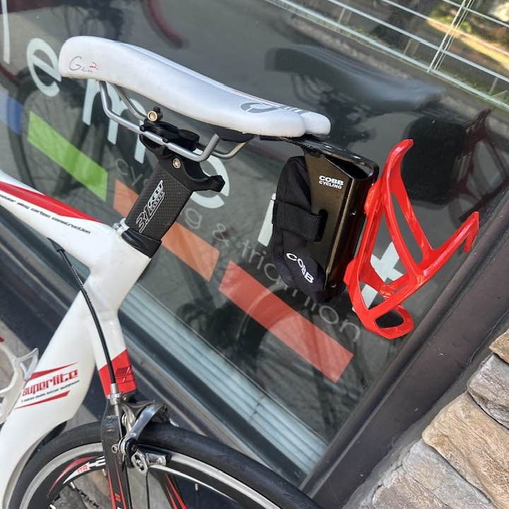 Refurbished Triathlon Bike: Felt S32, rear hydration