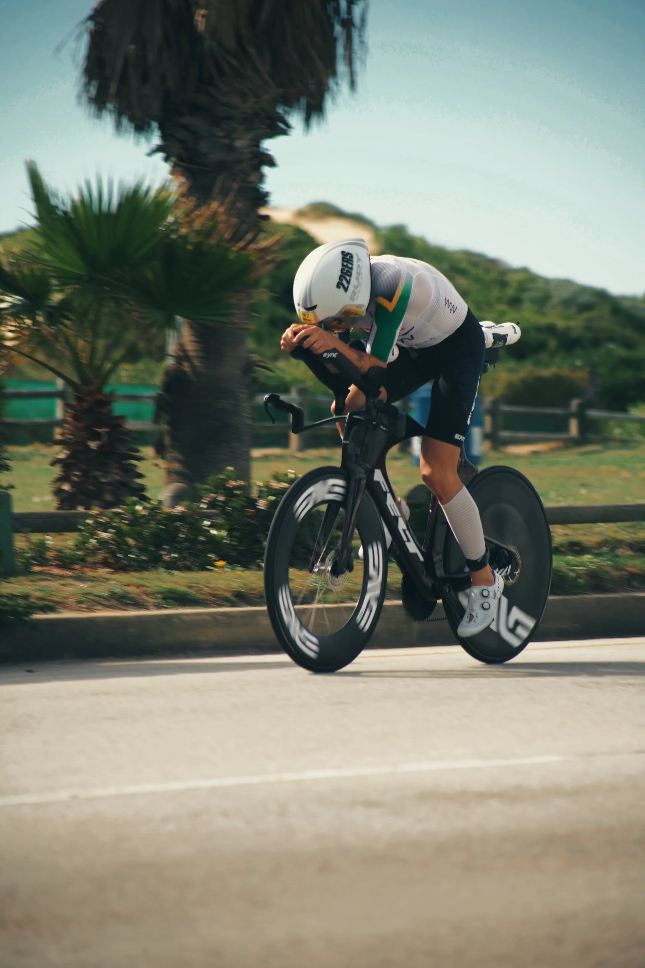 Felt IA 2.0 Expert Triathlon Bike