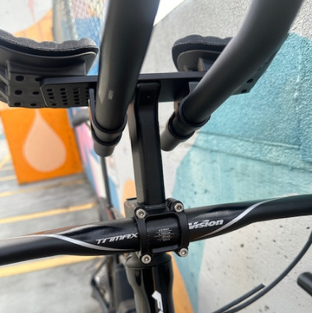 Felt NEXAR Aero Road & Triathlon Bike | Size 54 | Aerobars Included