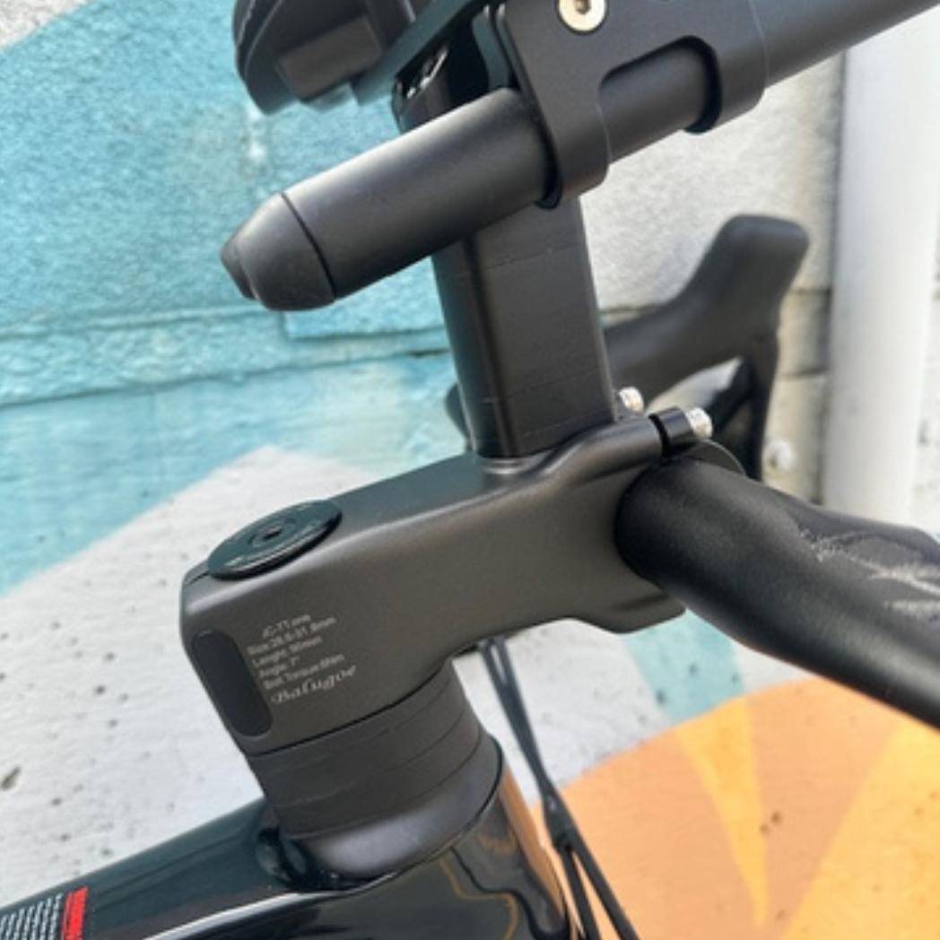 Felt NEXAR Aero Road & Triathlon Bike | Size 54 | Aerobars Included