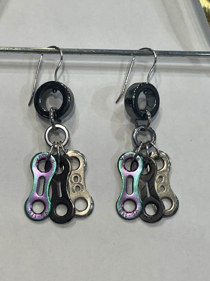 Classic Chain Link Drop Earring - Element Tri & Bicycle Works