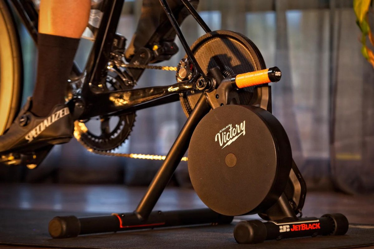 Jetblack Victory Smart Trainer - Element Tri & Bicycle Works