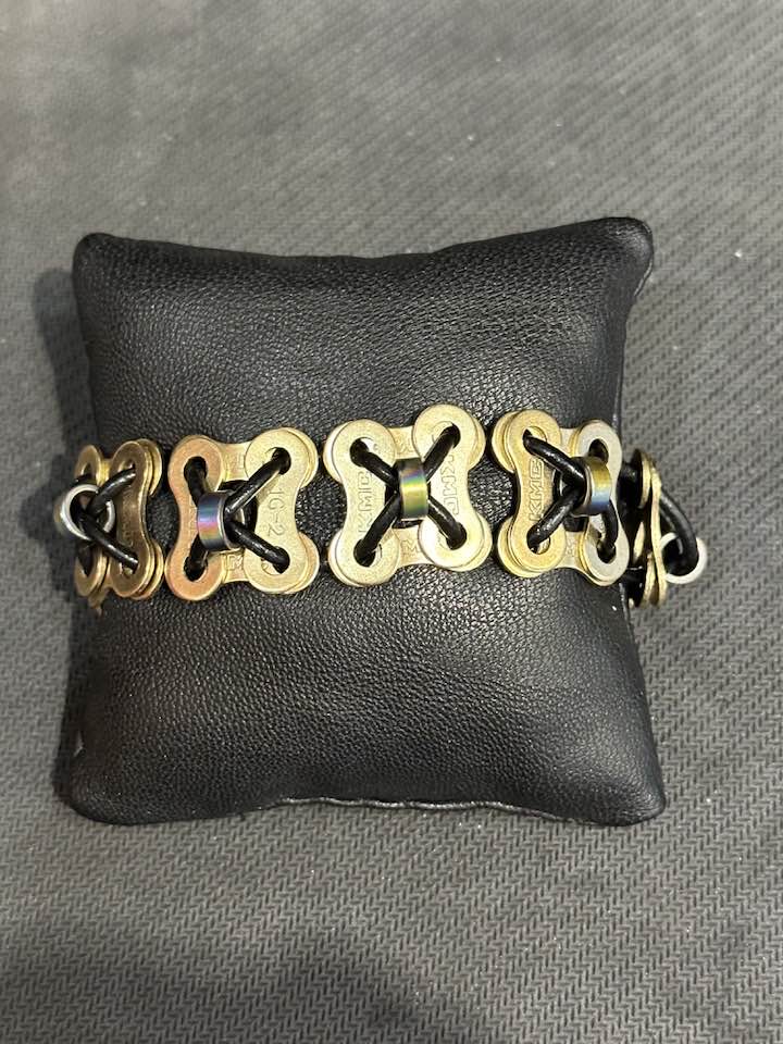X's & O's Woven Leather & Chain Link - Unisex Bracelet - Element Tri & Bicycle Works